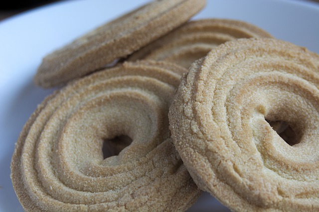 Biscuits Plate Sweet Cookies Food