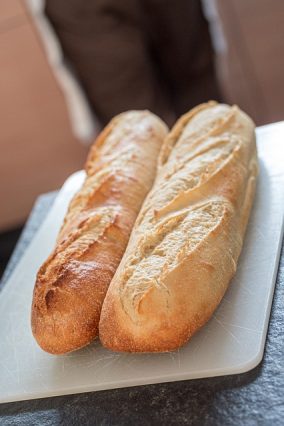 Baguette Bread Eat Bakery Food