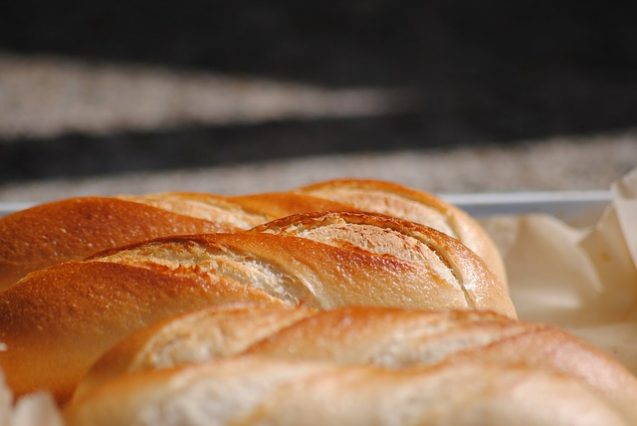 Bread Heiss Food Eat White Bread