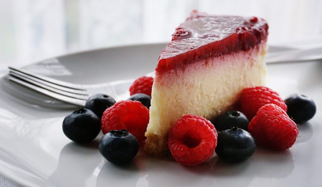 <a href="https://www.pexels.com/photo/cheesecake-1126359/" target="_blank" rel="noopener">Suzy Hazelwood</a> at Pexels