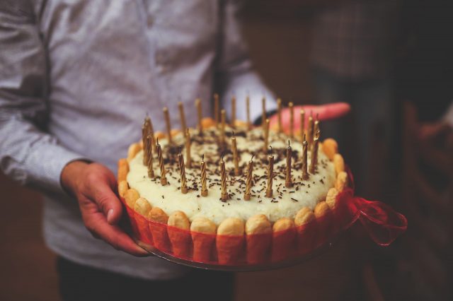 <a href="https://www.pexels.com/photo/birthday-cake-in-men-s-hands-6203/" target="_blank" rel="noopener">Kaboompics .com</a> at Pexels