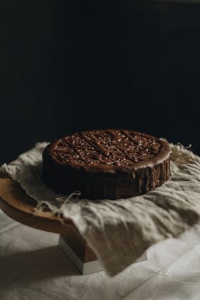 <a href="https://www.pexels.com/photo/chocolate-cake-2067436/" target="_blank" rel="noopener">Marta Dzedyshko</a> at Pexels