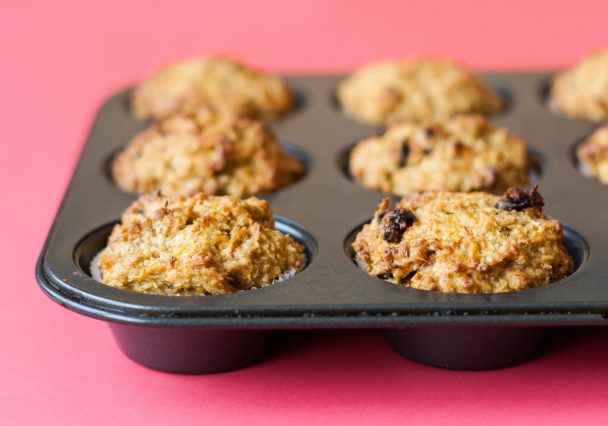 <a href="https://www.pexels.com/photo/brown-cookies-on-black-tray-2764271/" target="_blank" rel="noopener">Zdenek Rosenthaler</a> at Pexels