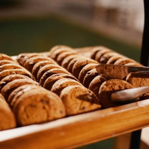 <a href="https://www.pexels.com/photo/selective-focus-photography-of-baked-cookies-with-gray-stainless-steel-tong-1546890/" target="_blank" rel="noopener">Josh Sorenson</a> at Pexels